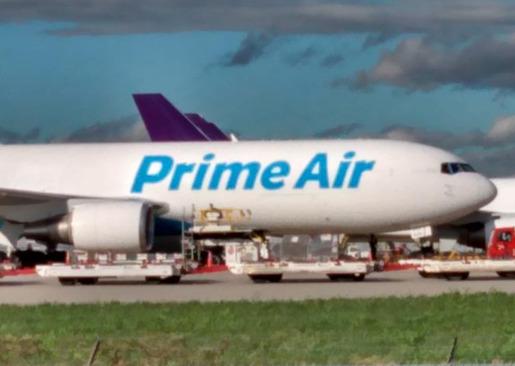 Image of Amazon airplane being loaded