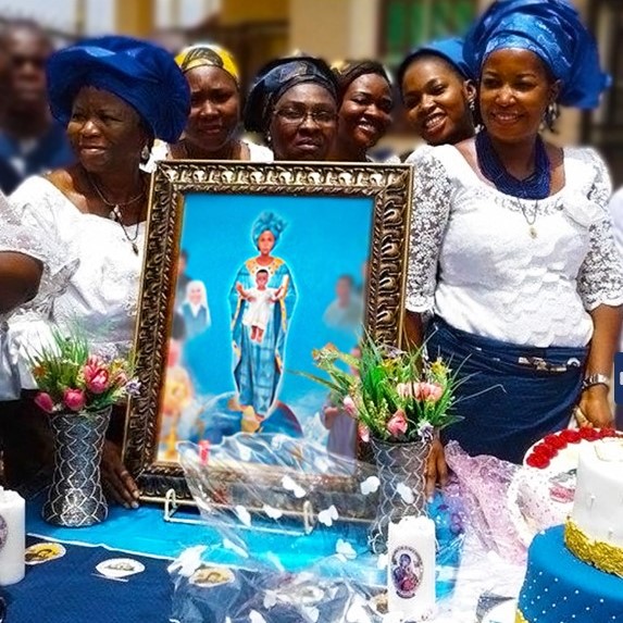Nigerian women celebrating Our Lady