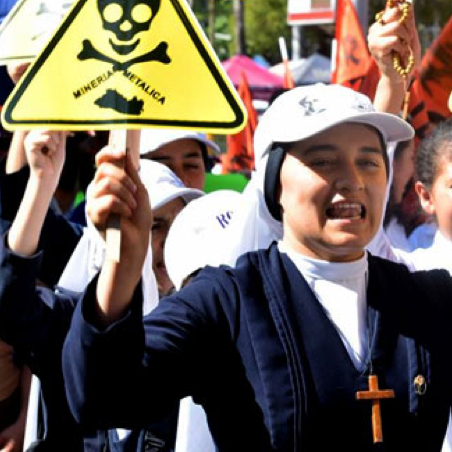 Salvadoran nun protesting metallic mining